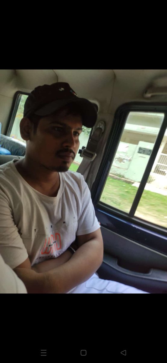 Ajitsonkar04's tweet photo. नई शिक्षक भर्ती के लिए प्रायग राज से लखनऊ  झंडा अभियान पहुंचने से पहले ही । अध्यक्ष @Rajatsinghdeled को गिरफ्तार कर लिया गया है।  आप सभी साथी से निवेदन है की अधिक से अधिक ट्वीट रीट्वीट करे । 🙏 https://t.co/xYaiTFBZlf