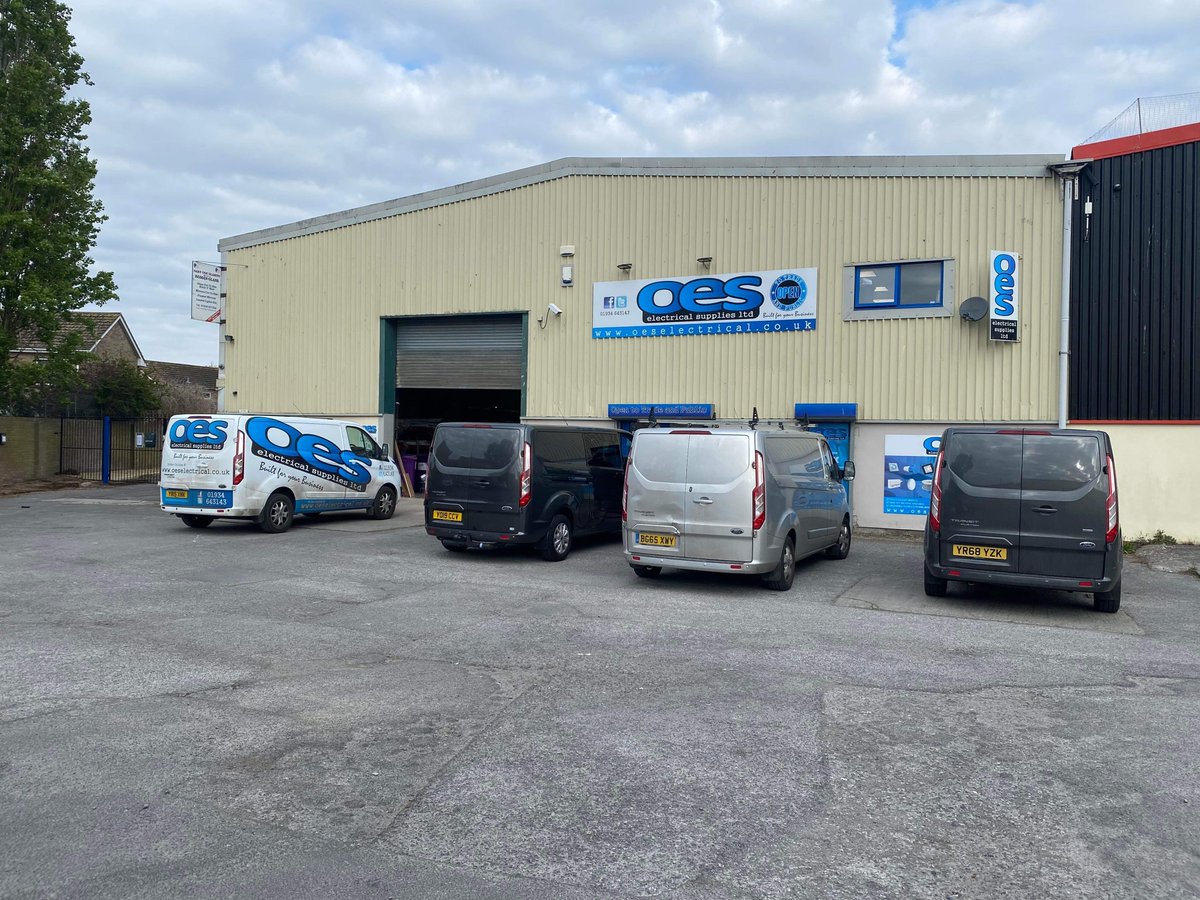 We are open Monday to Friday (7.00am-5pm) as well as Saturday! (8am-11am)
Come in-store, grab a coffee from our machine and get your items today!
Don't forget that you can also purchase items from our online store via our website! (oeselectrical.co.uk)
#wholesale #electrical