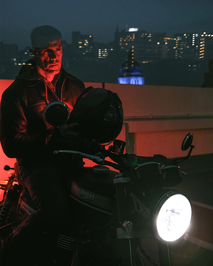 UKTriumph's tweet image. We spoke to stunt performer Rick English, about his stunt riding career, his favourite Triumph Motorcycles and his involvement with the latest James Bond film.

Read the full interview here: bit.ly/3CfaAx5