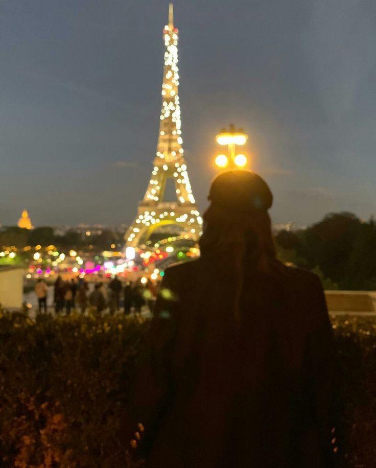 Jennie in Paris.