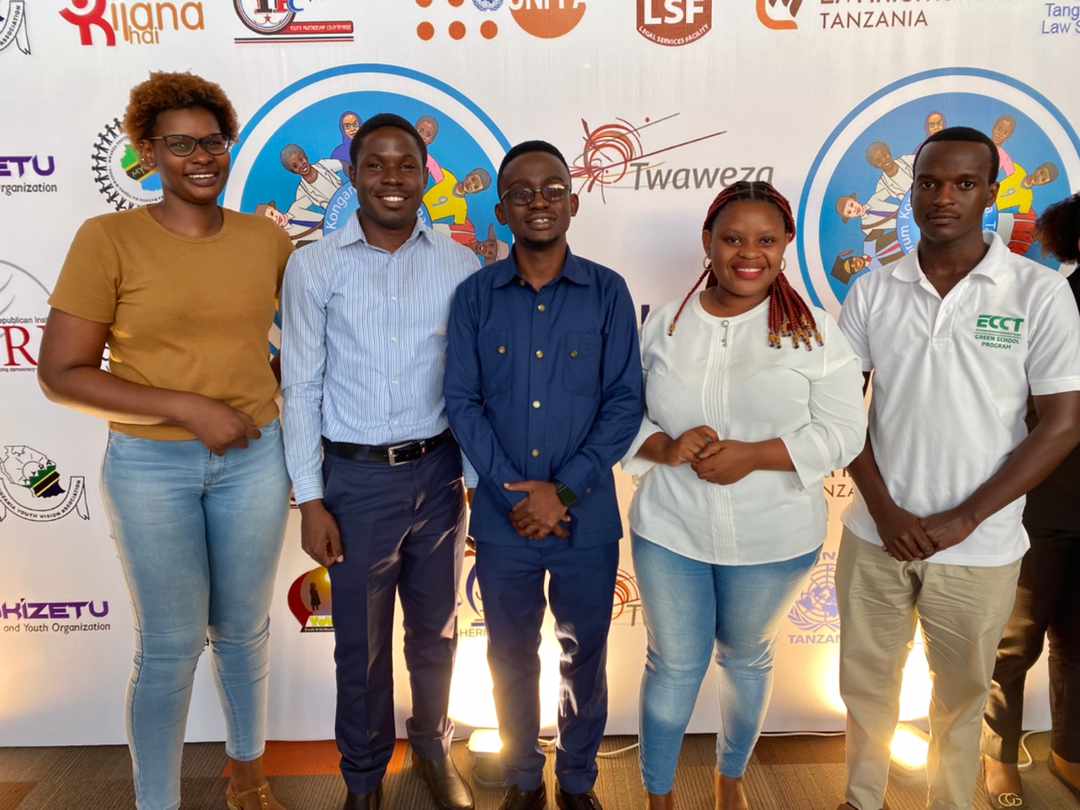 desymallya's tweet photo. Happy International Youth Day
#tanzaniayouthforum 
#TYF https://t.co/vWOvjFyssP