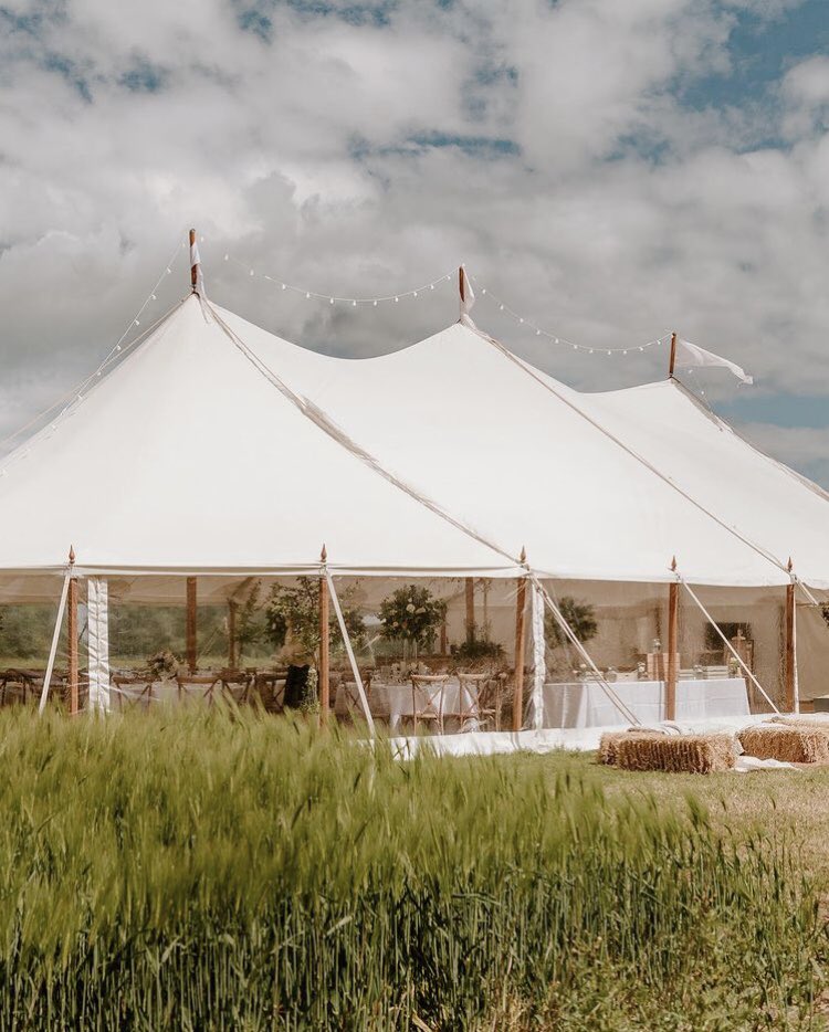 wildernesswed's tweet photo. Real bride// Emily 🤍wearing Fauna dress for her Yorkshire farm teepee wedding. #simpleweddingdress #outsidewedding #yorkshirewedding #madeinengland https://t.co/grIjXSBZc2