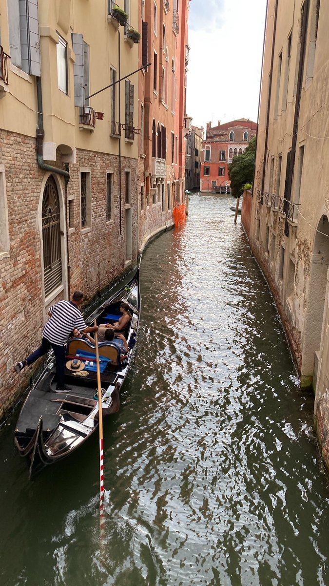 ManuelaPanizzo's tweet photo. Walking around in Venice https://t.co/bt0kNdZjuj