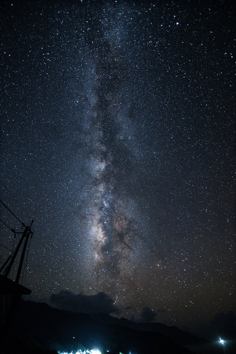 nokicv1w's tweet photo. 金曜日お疲れ様でした〜
楽しい週末をお過ごしください🤙
#milkyway #yakushima #yakushimaisland #worldhelitage #屋久島 #天の川 #電柱 #屋久島灯台 https://t.co/wFHWvTucxV