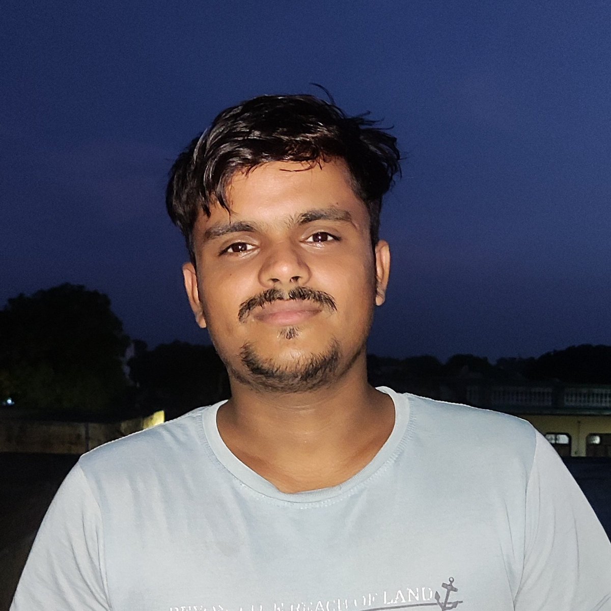 RohitRa22007422's tweet photo. #NewProfilePic https://t.co/z7XEAJLaPi