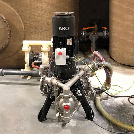 AROpumps's tweet image. A large commercial cleaning product manufacturer recently installed our #EVOseries #ElectricDiaphragmPump. They needed a pump that could push a precise amount of #wastewater with varying pressures. The result? Maximum energy efficiency. Learn more: ow.ly/XLPq50KicTe