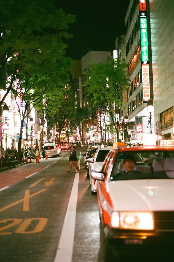 ⠀
⠀      
      08-12 21:10; shibuya
      bliss.
       
⠀