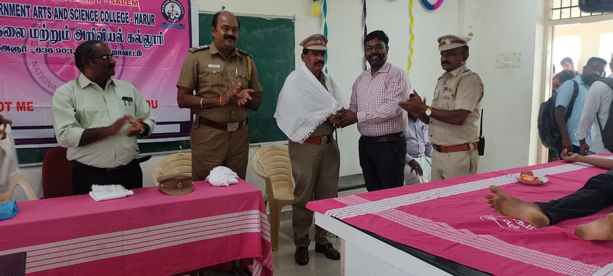 nssgascharur179's tweet photo. NSS unit and YRC unit of Govt Arts and Science College, Harur organised a blood donation camp in the college campus on 11.08.2022. Around 70 students volunteered to donate their blood. #saveblood https://t.co/QGydNzwZ6p