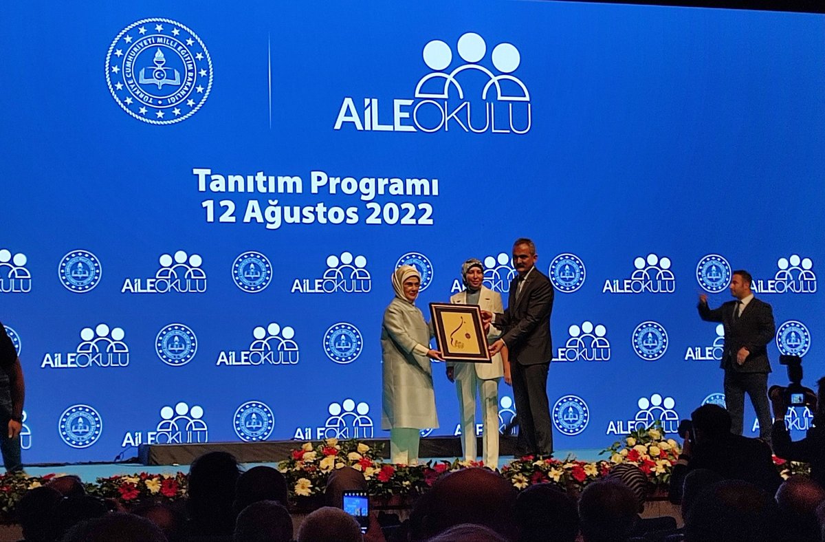 asucc's tweet photo. Ağın Halk Eğitimi Merkezi olarak Sayın Emine Erdoğan Hanımefendi ve Milli Eğitim Bakanımız Sayın Mahmut Özer'in teşrifleriyle gerçekleştirilen Aile Okulu Projesi tanıtım programına katılım sağladık. https://t.co/ILr5wCoRAs