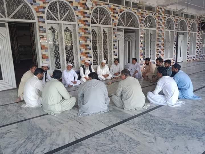 dawood_durrani's tweet photo. الحمدللہ
میدان کے تمام سیاسی جماعتیں ایک پیج پر
ہم امن چاہتے ہیں
#سانحہ_میدان دیر لوئیر
#امن_مارچ_میدان
#United_we_stand
#Divided_we_fall
#maidanamanmarch16_August https://t.co/OsYykb6OpN