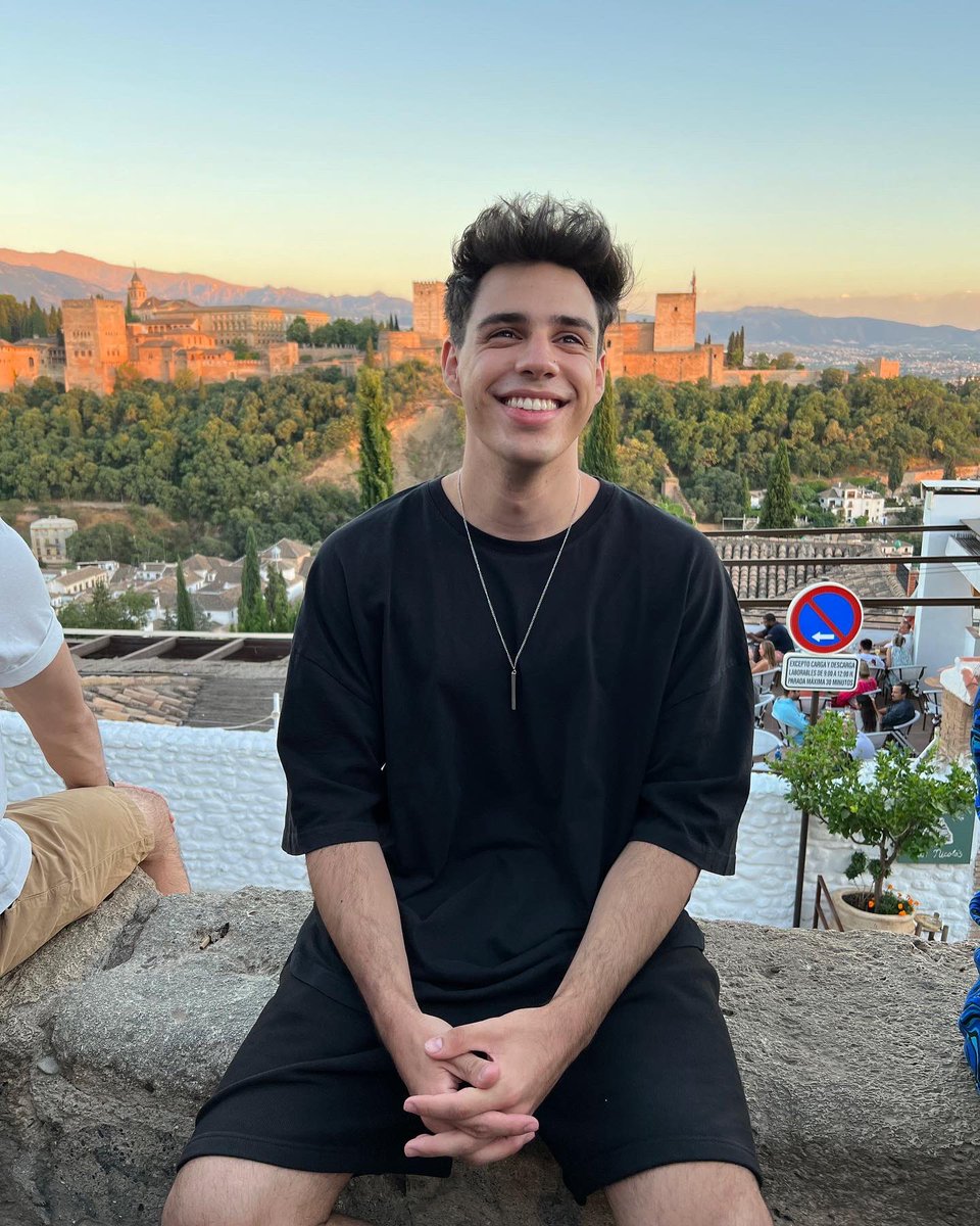 _XEINN's tweet photo. Este verano me tiene sonriendooo 🙃 https://t.co/Wk2UMs7sdy