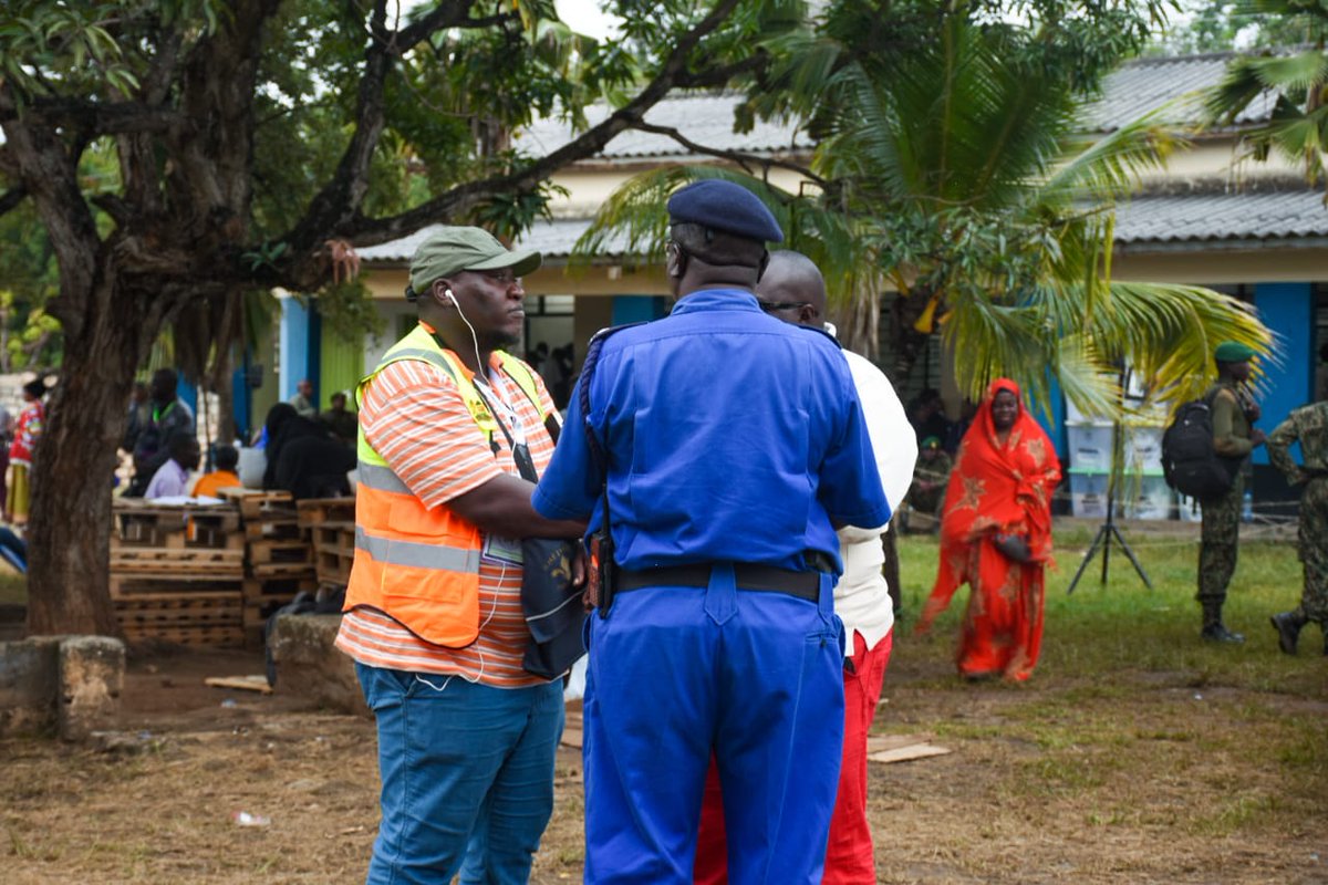 NicholasSongora's tweet photo. The long process at the YWCA likoni Tallying center was and is an experience for many. From Returning officer, Presiding officer, party agents, clerks, Observers and Monitors. Security well-placed thanks to the @InteriorKE 
#PeacefulElections2022
#ObserverMission https://t.co/yBEOGdIQ8x