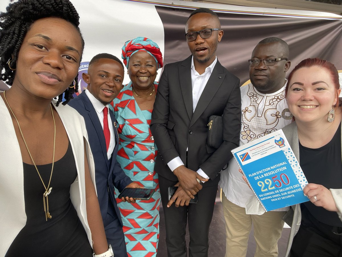 MusimbiNicole's tweet photo. Validation et adoption du PAN JPS RDC.
La RDC devient le 3 ème  pays du monde et le deuxième pays africain après le Nigéria à adopter PAN.

Joyeuse fête de la jeunesse 
#YPS #Youth4Peace

@gnwp_gnwp @RDC_JPS @JeunesseCN_RDC @BunkuluYves @UNYouthEnvoy https://t.co/5JnmmbFVIx