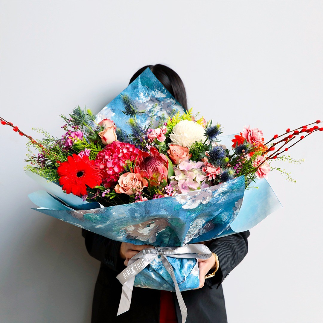 blacktulipqa's tweet photo. Send Lots of love &amp; make it special with this bouquet.. Place an order now at https://t.co/5XsJqGasc1 
#bouquet #forher #birthdaygifts #flower #flowers #flowerstagram #bouquetofflowers #flowerseverywhere #flower_perfecti https://t.co/w604ub6T2B