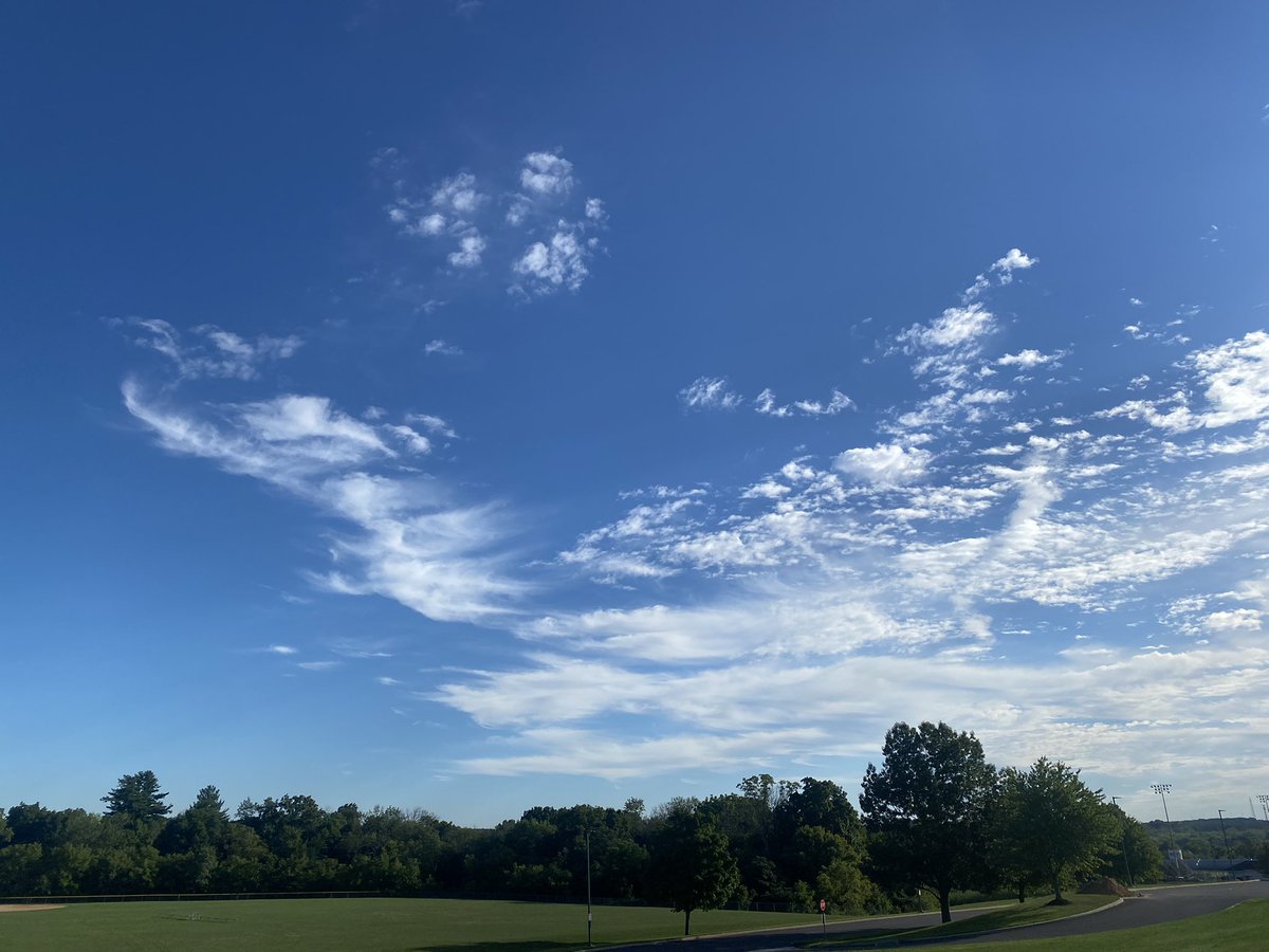 PVMSEast's tweet photo. Friday Photo - Beautiful morning here in ‘The Valley’with a hint of Fall in the air… https://t.co/vJ6an5PsEv