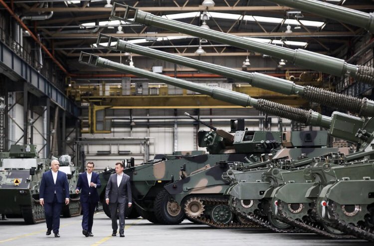 Poland, Slovakia and Czechia have decided to launch a program that will expand productions of artillery systems, munitions, and other military equipment to Ukraine.

The news was announced yesterday at the Copenhagen Conference by Danish Defense Minister Morten Bodskov.

🇵🇱🇨🇿🇸🇰🇺🇦