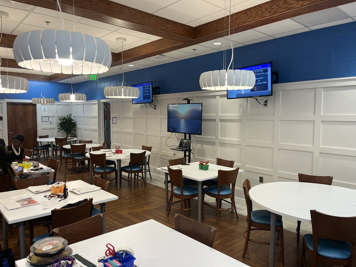 TonyFoy4's tweet photo. Have an opportunity to experience the #BlueJacketCafe at my alma matarβTHE Savannah High School during our Principalβs PLC! This building looks AMAZING! #BlueJacketPride @shs_bluejackets @ReneeEv1446 @purplelove70 @HamptonN2619 @AnnLPGA https://t.co/euD4IWPOaR