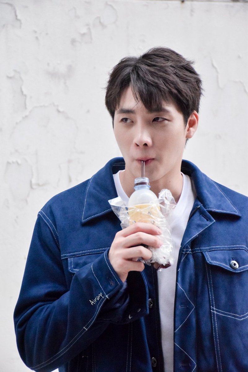 Airswp_'s tweet photo. กินที่แบบตั้งใจกินจริงๆจากพี่แฟนคลับซื้อให้อ่ะ #Savemean https://t.co/3rJAJ3Lp82
