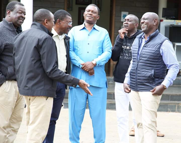 HonJBMuturi's tweet photo. At Karen before heading to State House @WilliamsRuto https://t.co/XFry3yVpw2