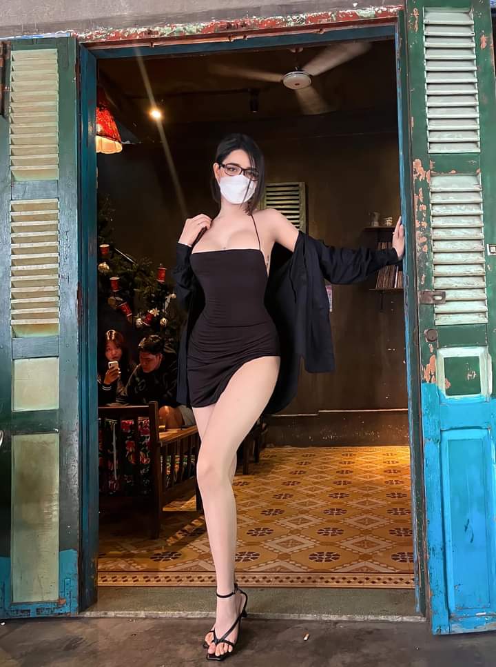 luxuyn99's tweet photo. Nhìn em hơi ốm
Nhưng ôm em hơi ấy https://t.co/c33sBe6uLm