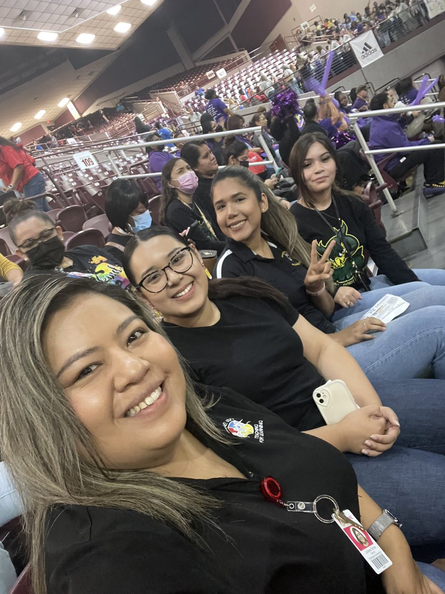 Abigail Montalvo (@aabigailxoxo1) on Twitter photo Team Greenspoint <a href="/AldineISD/">Aldine ISD</a> <a href="/GreensptES_AISD/">Greenspoint Elementary</a> #AISDconvocation2022 <a href="/MrsTorres_GPE/">Juliana Torres</a> <a href="/Fbcalvo1/">Ms. Calvo</a> <a href="/MsLuna09/">Tiffany Luna</a> Team Greenspoint <a href="/AldineISD/">Aldine ISD</a> <a href="/GreensptES_AISD/">Greenspoint Elementary</a> #AISDconvocation2022 <a href="/MrsTorres_GPE/">Juliana Torres</a> <a href="/Fbcalvo1/">Ms. Calvo</a> <a href="/MsLuna09/">Tiffany Luna</a>