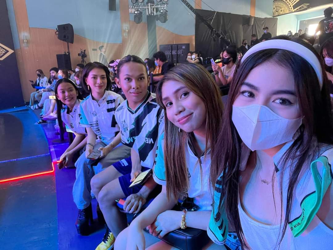 Janna tweet media