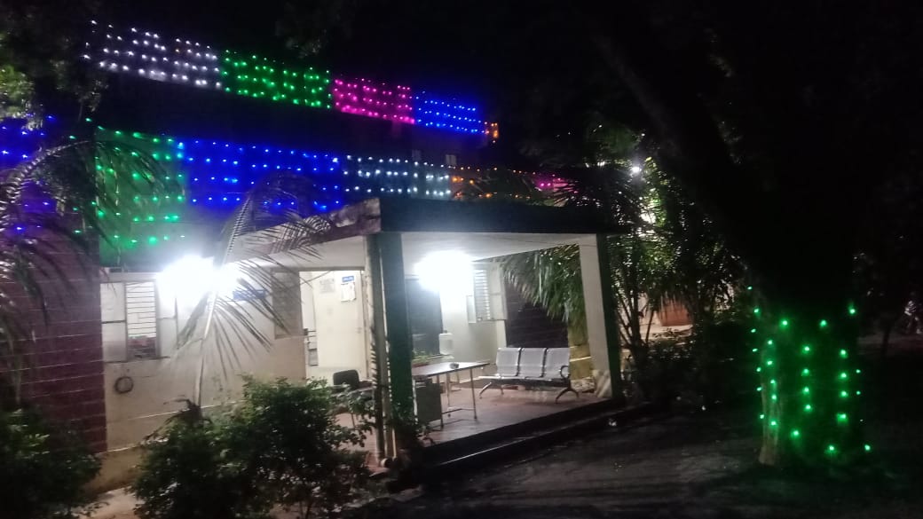 JogipetPs's tweet photo. Tri colur lights of  jogipet police station in view of 75th independence vajrostavam celebrations on 09.08.2022 https://t.co/XtbVhLFU7A