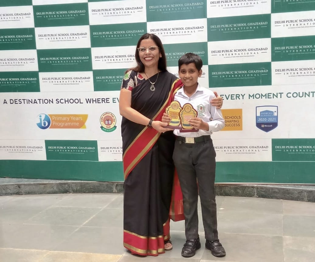 IDpsgI's tweet photo. Mohammad Atif participated in the First Ghaziabad Baby League Championship 2022 from 1 August to 3 August at Sun Valley International School Ghaziabad.
He was awarded the Title of the BEST MIDFIELDER as well as the BEST PLAYER OF THE TOURNAMENT!
#DPSGI #footballer #Sports https://t.co/ZEys0awVud