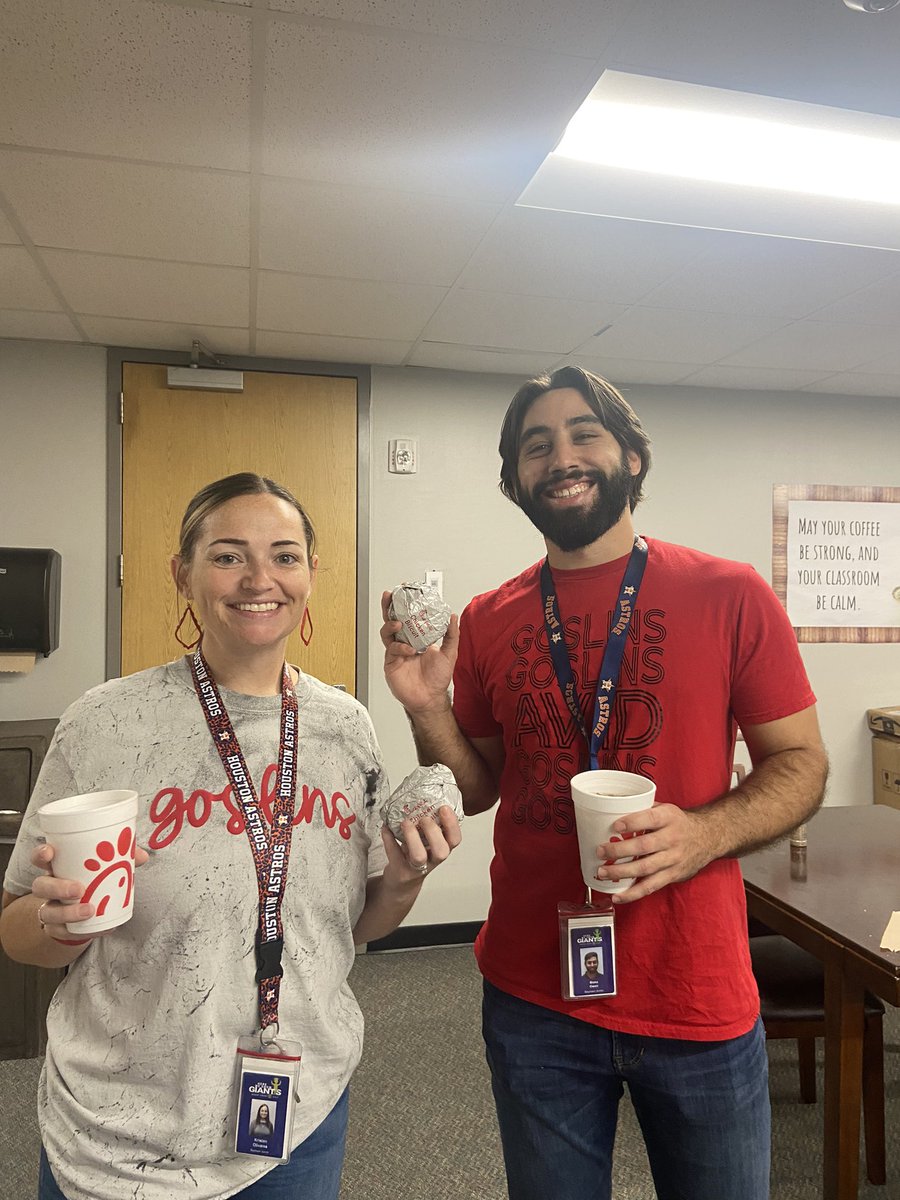 BJSGoslins's tweet photo. Thank you to our Partners in Education @ExxonMobilBTA @ChickfilA making this Friday morning special for hard working teachers! #BJGoslins #HappyFriday https://t.co/DpRwNtLyHD