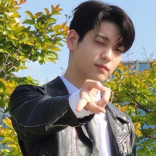 zuhabin’s gyaru peace ✌🏼