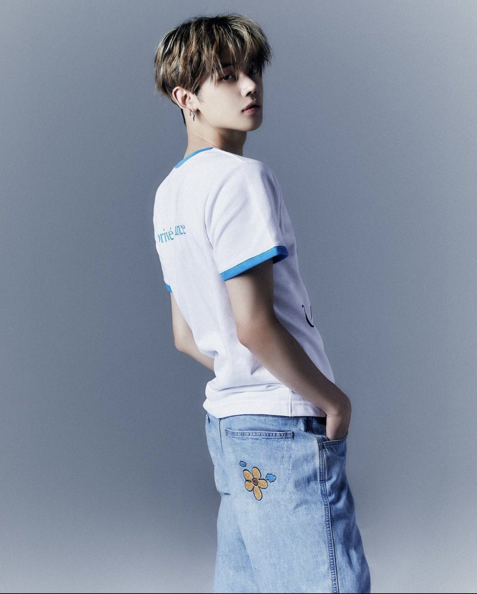 4thgenitboy's tweet image. you’re so cool, yeonjun