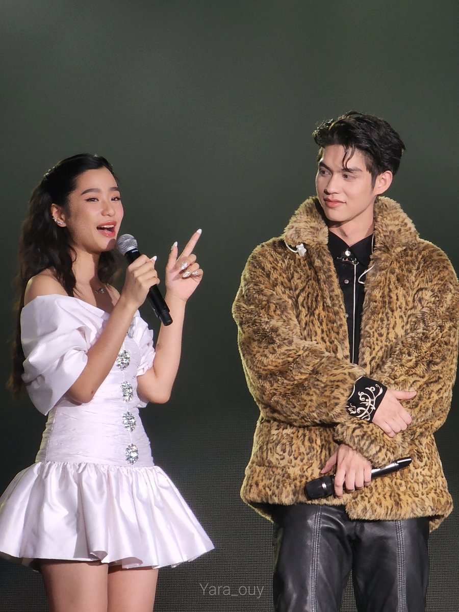 AnveryM's tweet photo. #ไบร์ทตู @GMMTV I don't know how to say but until now I'm hoping that they will be paired again in one Romance/Comedy Series!.. #brightvc #tontawan_t https://t.co/SqLEu4Ao8Q