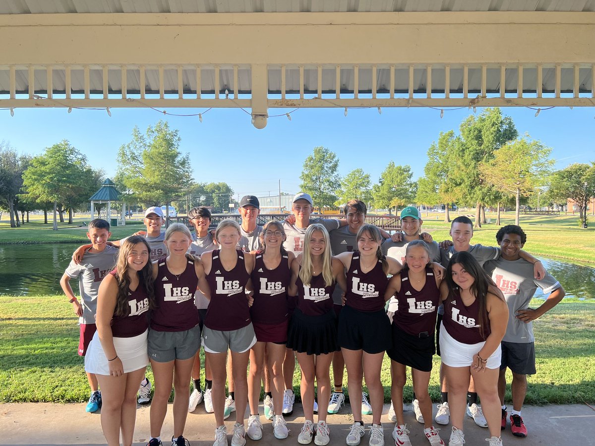 LHSRebelTennis's tweet photo. Iowa Park Tennis tournament Day 1! #letsgorebels #lhsrebels https://t.co/p59MFuxF8h