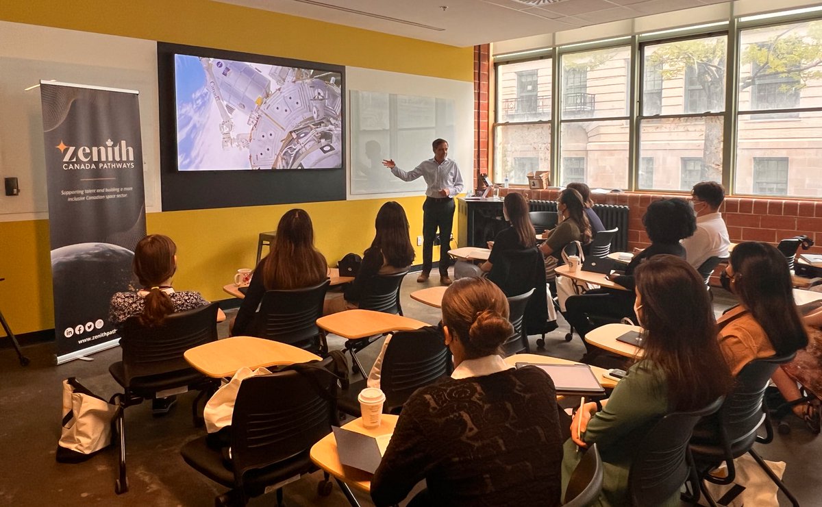 ZenithPathways's tweet photo. Kicking off #ZenithSummit22 with an inspirational keynote from a leader in the 🇨🇦 space industry, @MissionCtrlSS CEO Ewan Reid 🤖 💫 https://t.co/8CiMf1eSRh