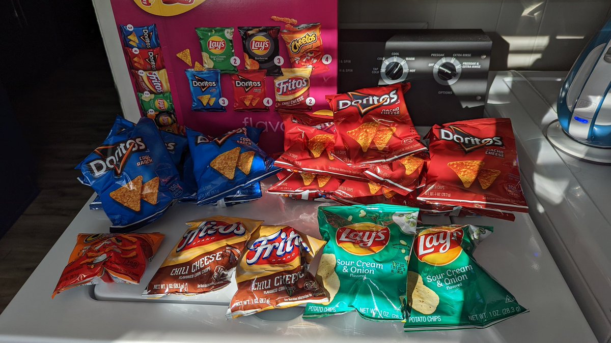bigkwilson's tweet photo. What's up with quality control @Fritolay  my 6 yr old is now sad about no BBQ chips 😭 https://t.co/jncQ5maiZz