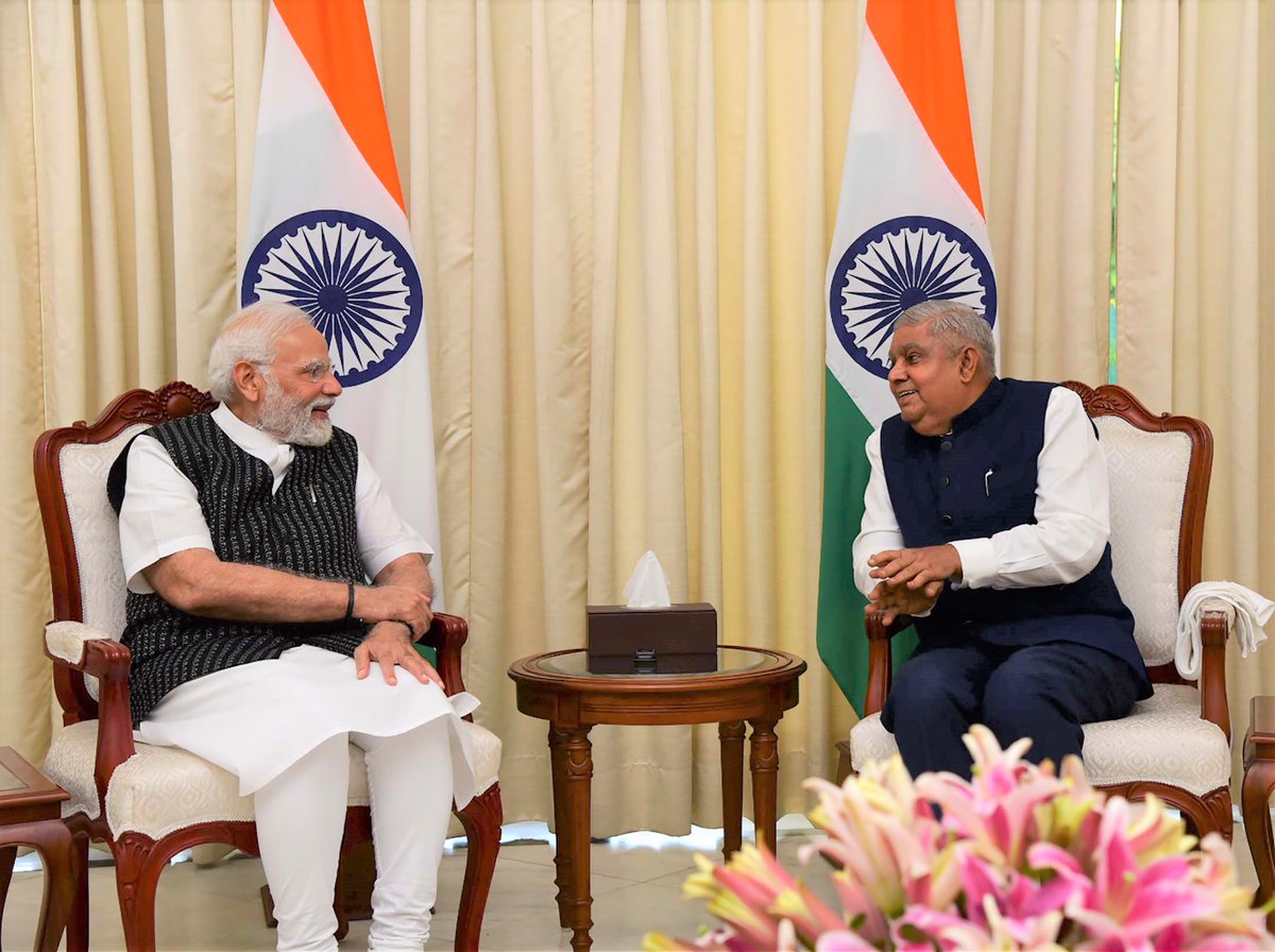 VPIndia's tweet photo. Hon'ble Prime Minister, Shri Narendra Modi called on the Hon'ble Vice President, Shri Jagdeep Dhankhar at Upa-Rashtrapati Nivas today. @narendramodi https://t.co/s3Wi716Zxe