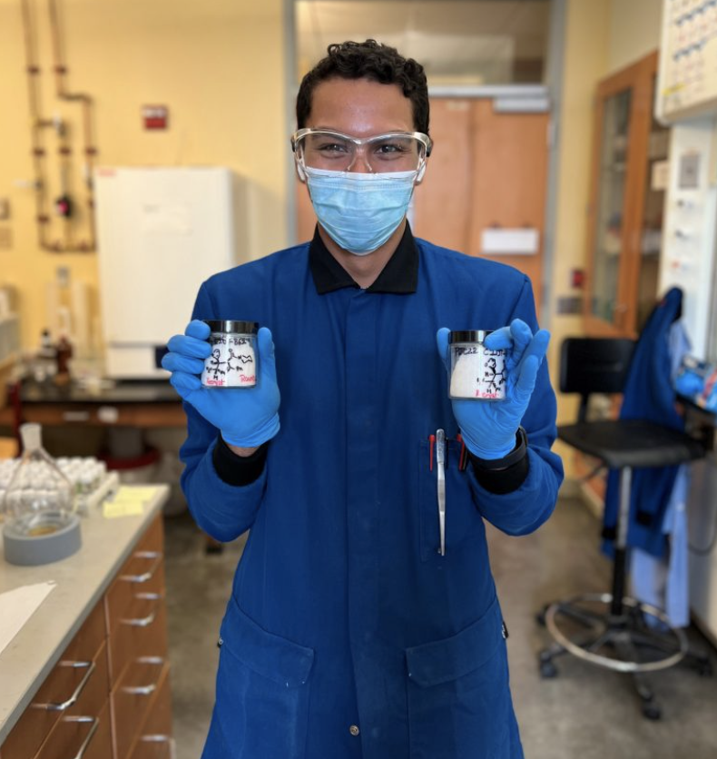 Thank you @UNCResearch for the profile on our recent graduate, Dr. Pedro de Jesús Cruz (@pedro1215_ ), and our laboratory's research! Pedro has been an awesome role model, and it's great to see his accomplishments recognized! Read the article here: research.unc.edu/2022/08/11/inv…