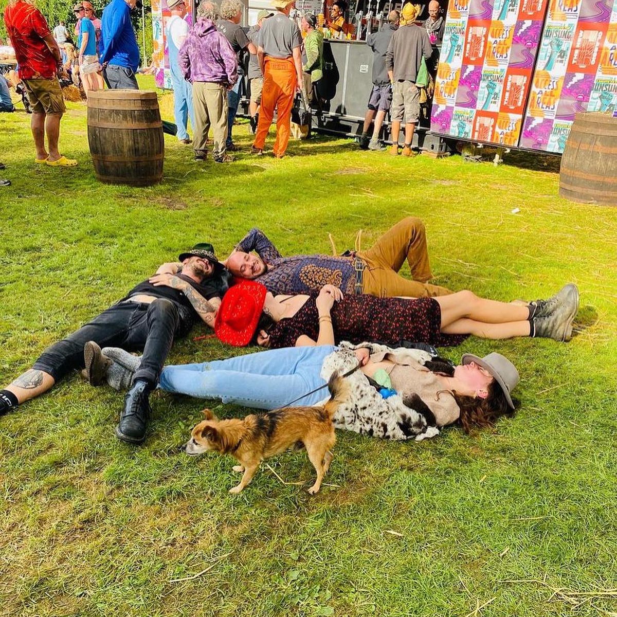 Red Rooster tweet media