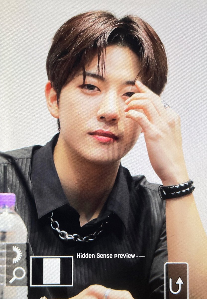 hidden_0203's tweet photo. 220812

예뿌나❣️

#골든차일드   #지범 
#GoldenChild   #jibeom
@GoldenChild @Hi_Goldenness https://t.co/rmjUjKgANk