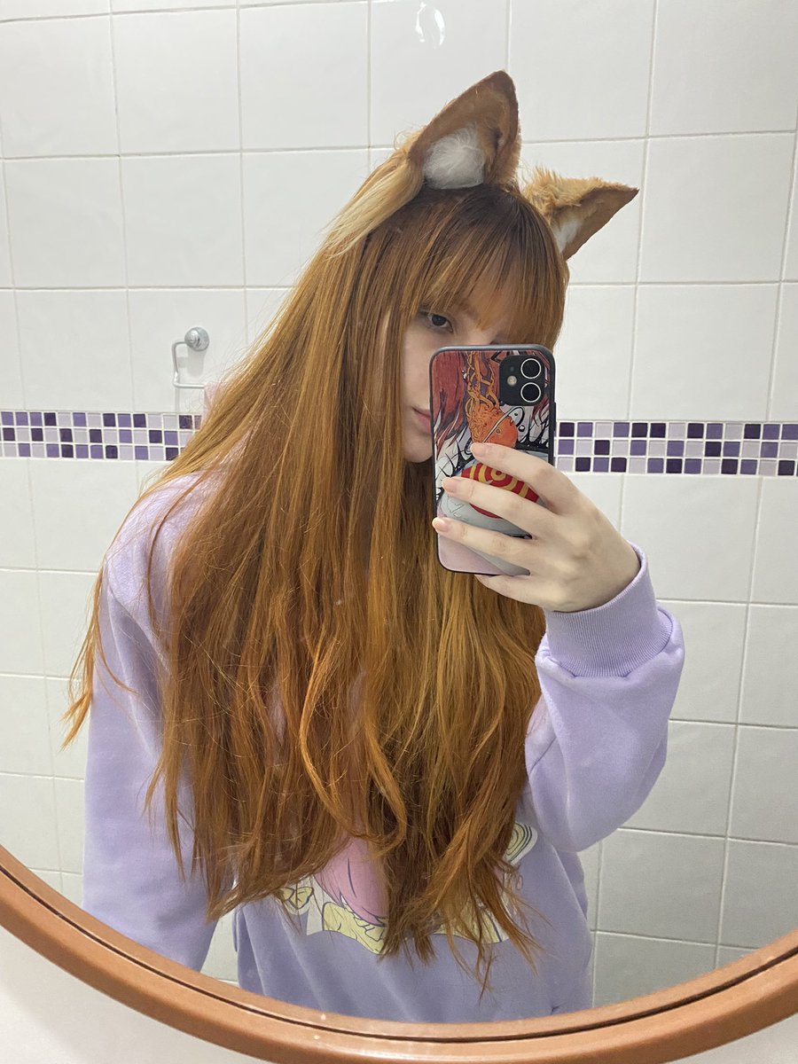 “A Sam furry não existe e não pode te machucar” 

A Sam furry: 

(É só a orelha da miss Hina mas deu certinho com o tom do meu cabelo 🥺💜)