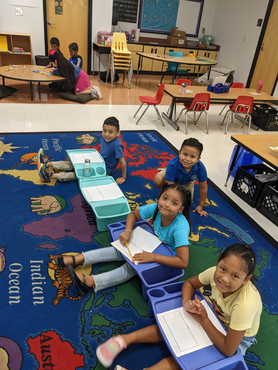 librarylifesja's tweet photo. These Lap desks were a great investment and look at those smiling faces! Happy Friday!!! @LFLions @Target https://t.co/srBCYt7NVS