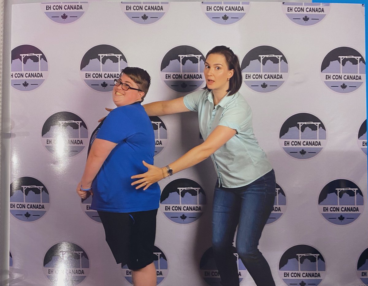 heyitskdawg's tweet photo. #SociallyDistancedProm @KatBarrell #EHCon2022 https://t.co/VPc9vi9DFG