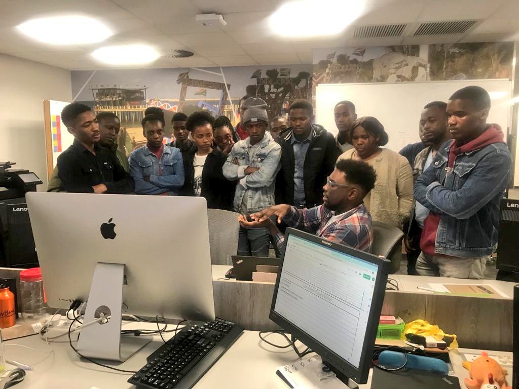 TombeSiphosethu's tweet photo. choosing to learn something new everyday will give you a reason to grow and change.

#R50DonationToCodetelligence
#CodetelligenceCrowdFunding
#CodetelligenceNPC https://t.co/lOTq2ap70N