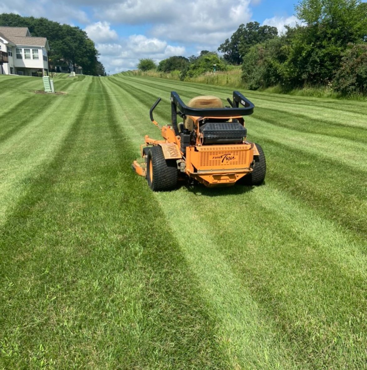 ScagPower's tweet photo. Beautiful stripes courtesy of @hollis_38 (via IG) π₯π€
#scag #scagnation #scagmowers #simplythebest #scagturftiger #turftiger https://t.co/aAH2CJRV3a