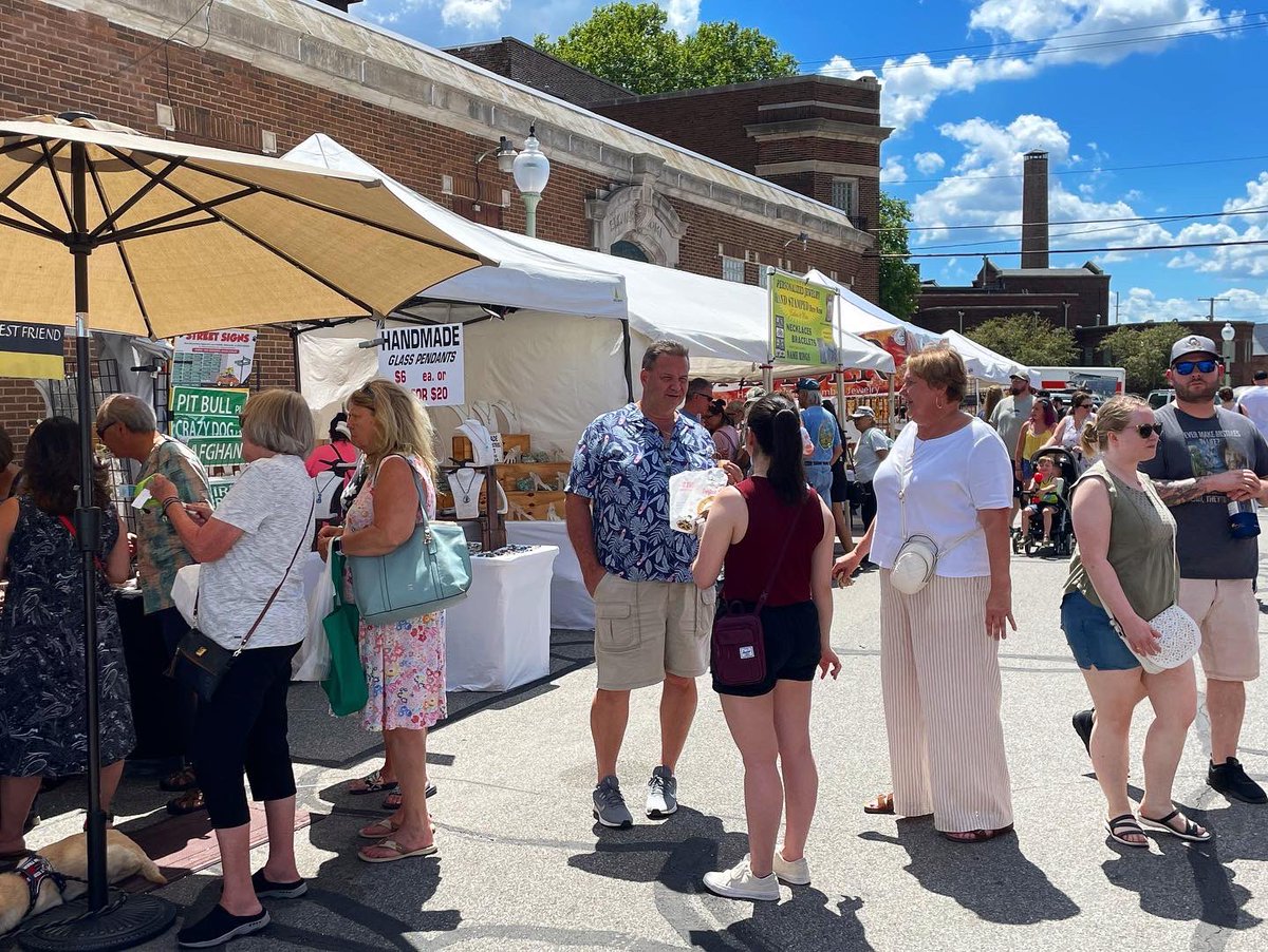 PierogiFest's tweet photo. There’s more then just food and music at #PierogiFest!🥟 Stop by the Arts &amp; Crafts area today to browse some awesome items.🎨 https://t.co/V3bW1eWR1A