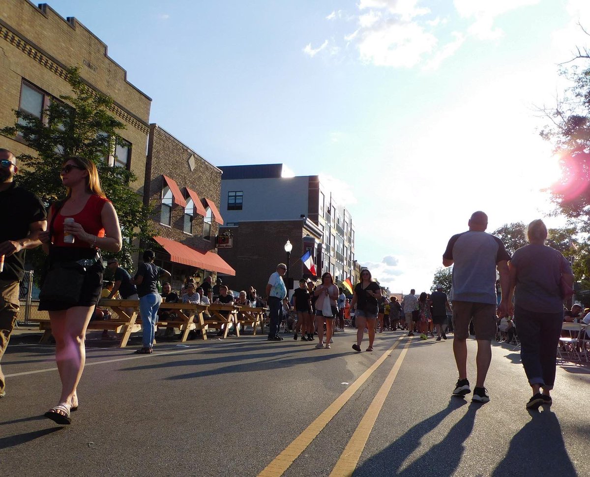 PierogiFest's tweet photo. Day 3, and the final day of #PierogiFest2022🥲
• • •
The fest is open until 5PM today! The Pierogi Toss and Pierogi Eating Competition will go down at the Oliver Stage at 3:30PM!🥟 https://t.co/1RXcuMJLVb
