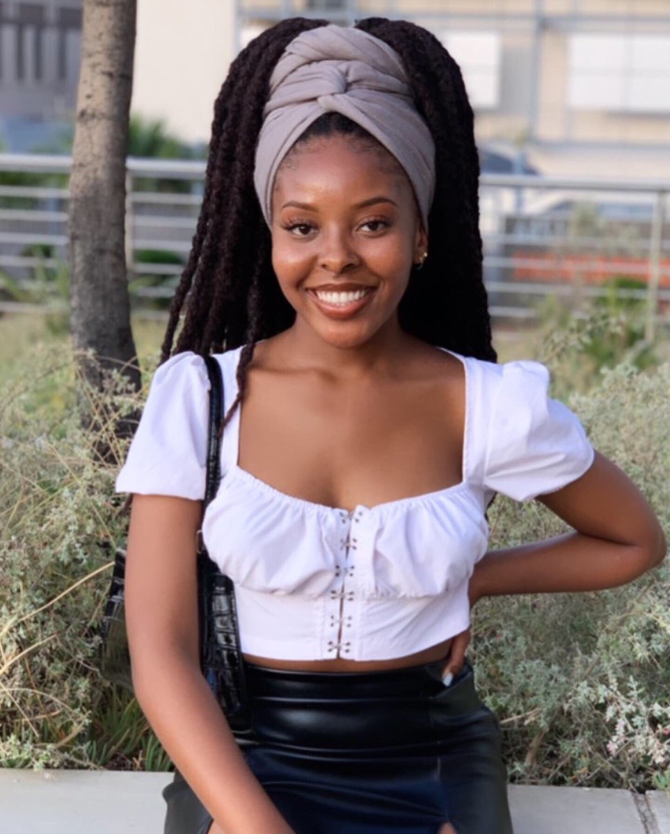 raattiii's tweet image. Let me drop these here too🚶🏽‍♀️