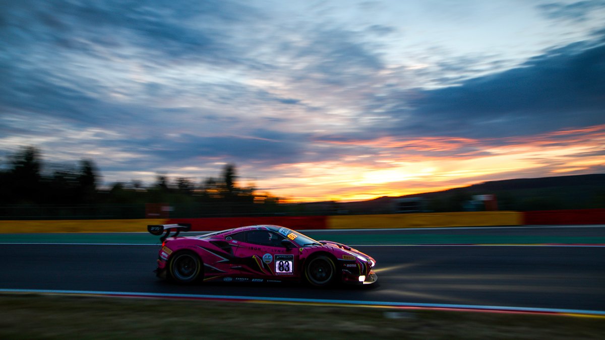 Ferrari Races tweet media