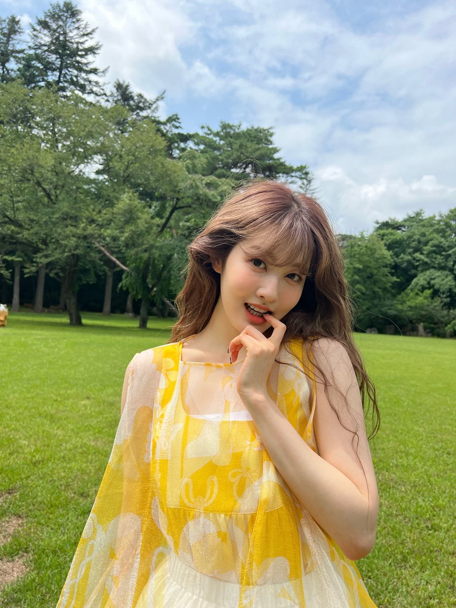 happy birthday to the person with angelic voice!! We love you and hope you have a great day today ❤️💛
#말랑푸들_박시은_생일축하해
#TODAY_IS_SIEUN_DAY