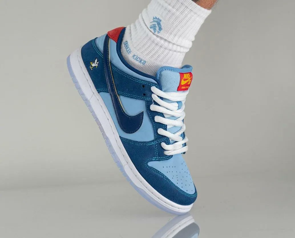 On Foot Look at the Why So Sad? x Nike SB Dunk Low❓ bit.ly/35bPgFT
